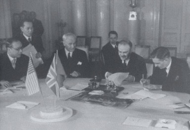 Shared Histories, Distinct Memories A comparison of Chinese and Russian official media discourses on World War II